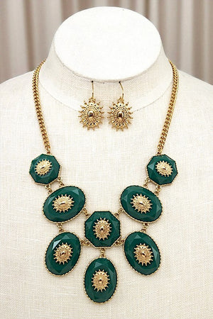 METAL ORNATE FACETED OVAL LINK BIB NECKLACE SET