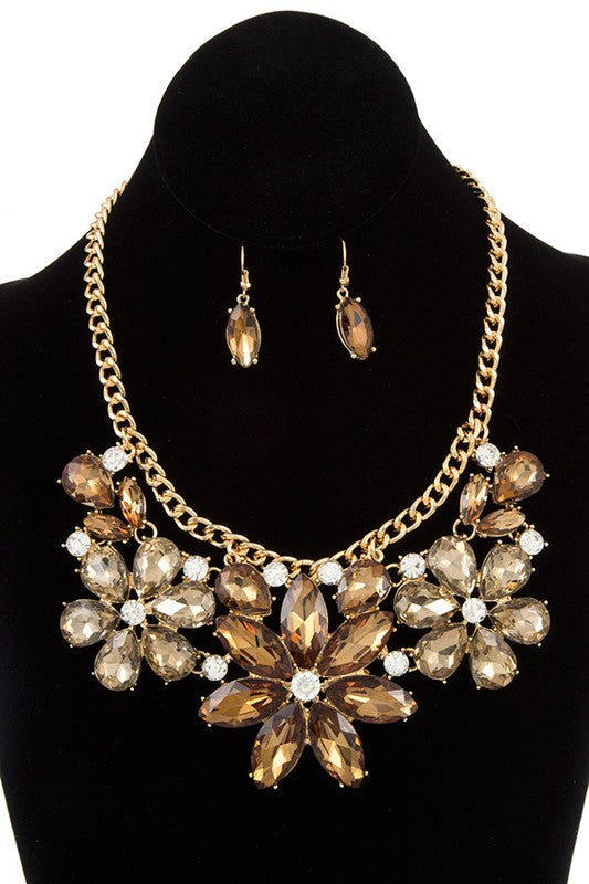 CRYSTAL FLORAL BIBNECKLACE SET