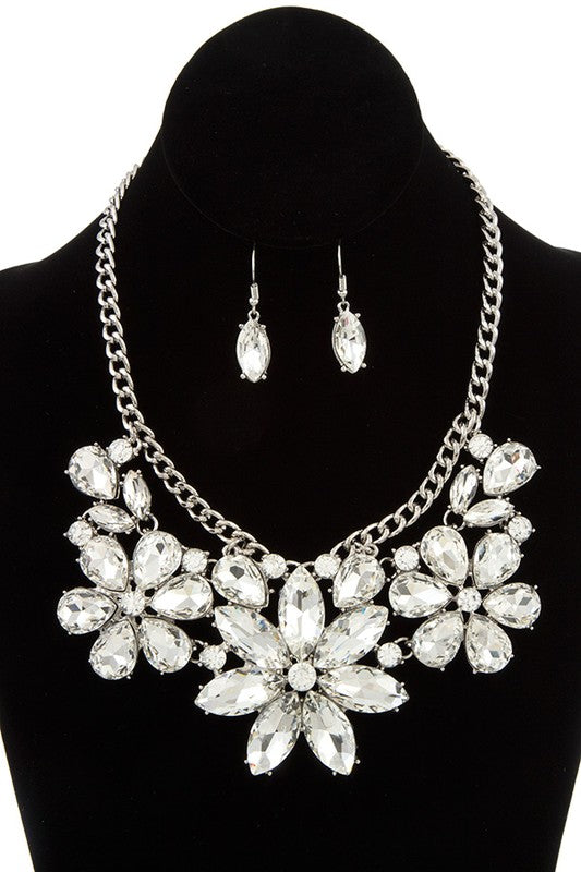 CRYSTAL FLORAL BIBNECKLACE SET