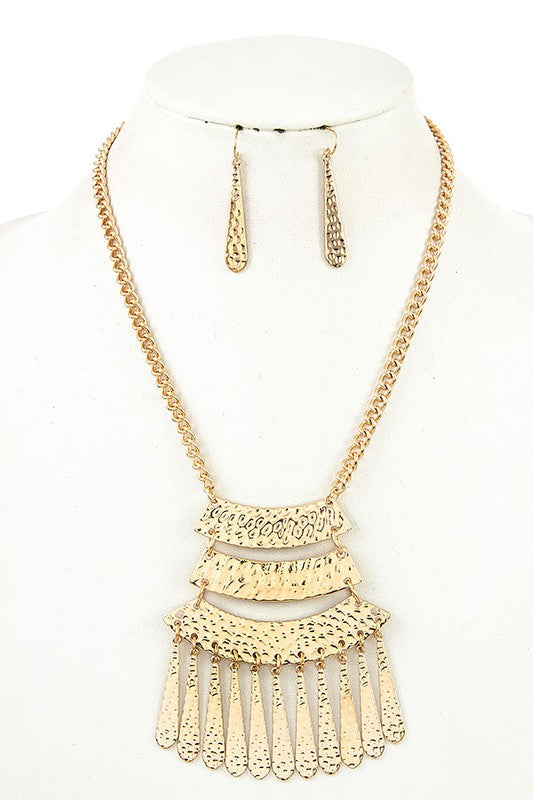 TRIPLE HAMMERED LINK DANGLE NECKLACE