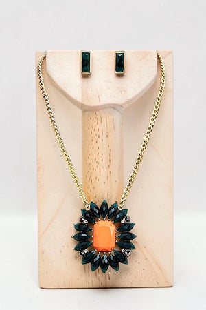 ACRYLIC FLORAL STONE PENDANT NECKLACE AND RECTANGULAR STONE STUD EARRINGS