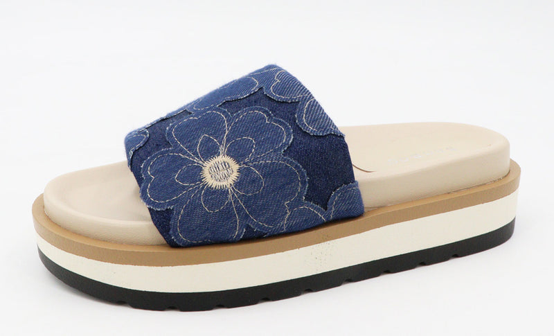 Comfy, Soft and Casual Design Slip On