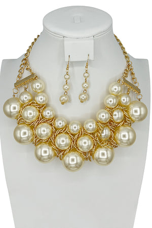 Layered Pearl Collar Necklace Set