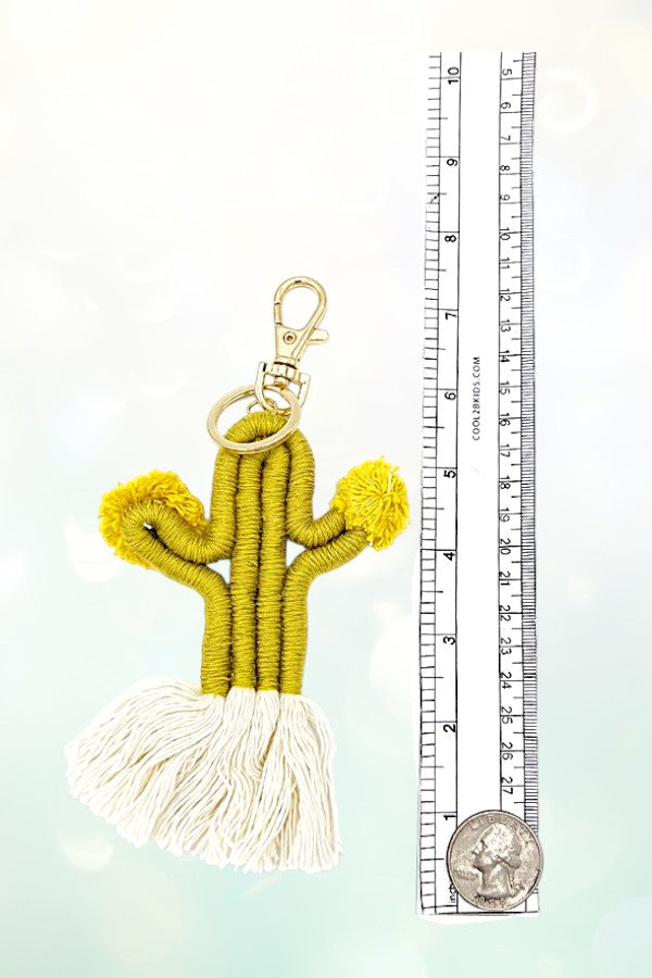 WOVEN TASSEL ACENT CACTUS KEYCHAIN