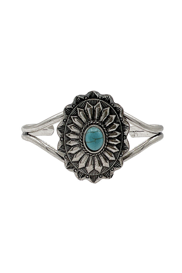 Oval Concho Detail Cuff Bracelet