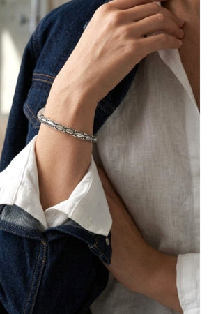 WESTERN DESIGN ETCHED CUFF BRACELET