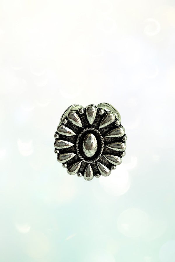 WESTERN ROUND CONCHO CUFF RING