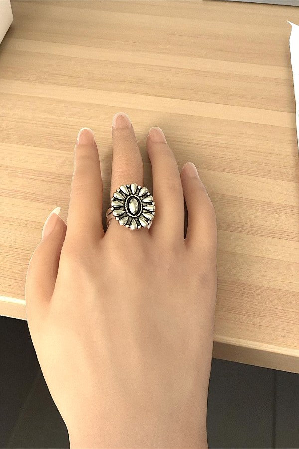 WESTERN ROUND CONCHO CUFF RING