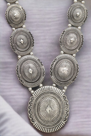 Oval Etched Concho Link Necklace Set