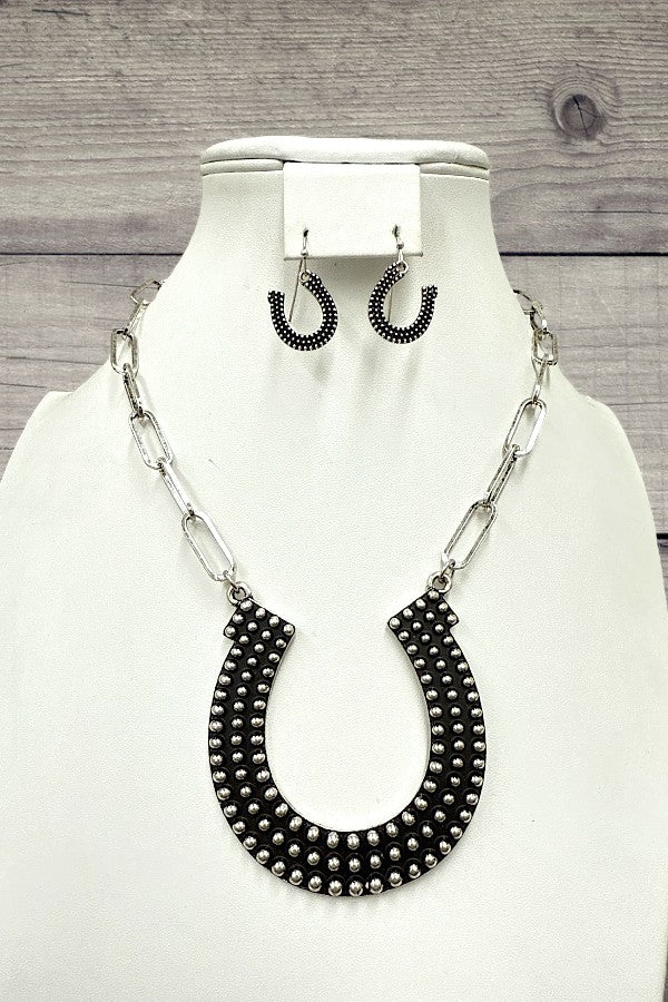 LARGE DOT BUBBLE HORSESHOE PENDANT NECKLACE SET
