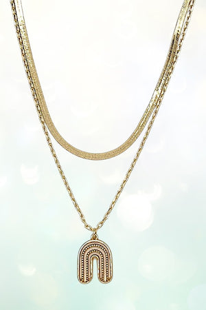 ARCH PENDANT LAYERED CHAIN NECKLACE