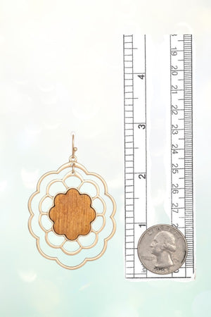 FILIGREE WOOD FLORAL EARRING