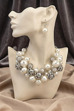 PEARL CLUSTER ORNATE NECKLACE EARRING SET