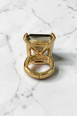 LARGE FACETED BLACK RECTANGULAR GEMSTONE STRETCH RING