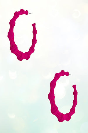 BAMBOO LINE DETAIL LARGE SEMI HOOP EARRING