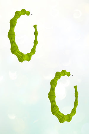 BAMBOO LINE DETAIL LARGE SEMI HOOP EARRING