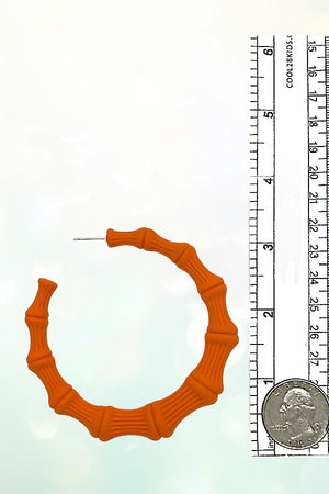 BAMBOO LINE DETAIL LARGE SEMI HOOP EARRING