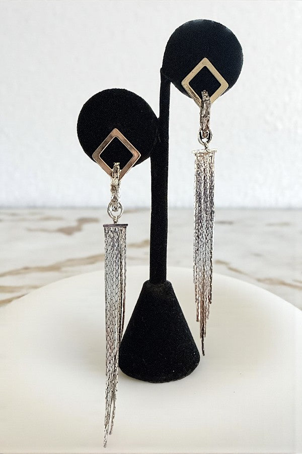 DIAMOND LINK FLAT CHAIN DROP EARING