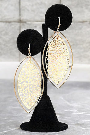 CUT OUT MARQUISE DANGLE EARRING