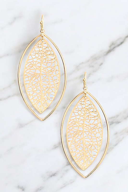 CUT OUT MARQUISE DANGLE EARRING