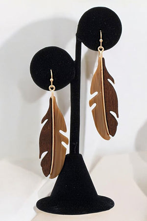 WOOD AND ACETATE DANGLE FEATHER EARRING