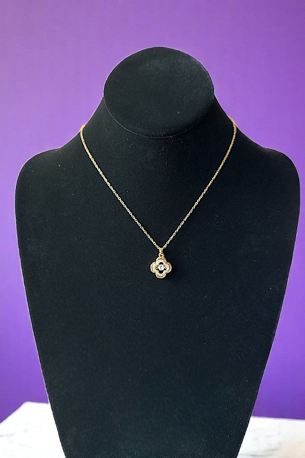 RHINESTONE ACCENT CLOVER PENDANT NECKLACE
