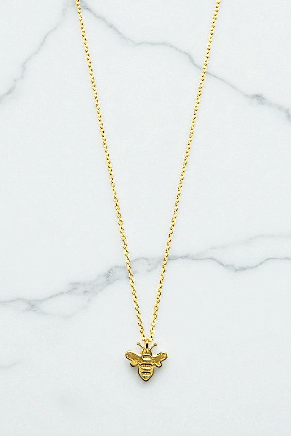 BEE PENDANT NECKLACE
