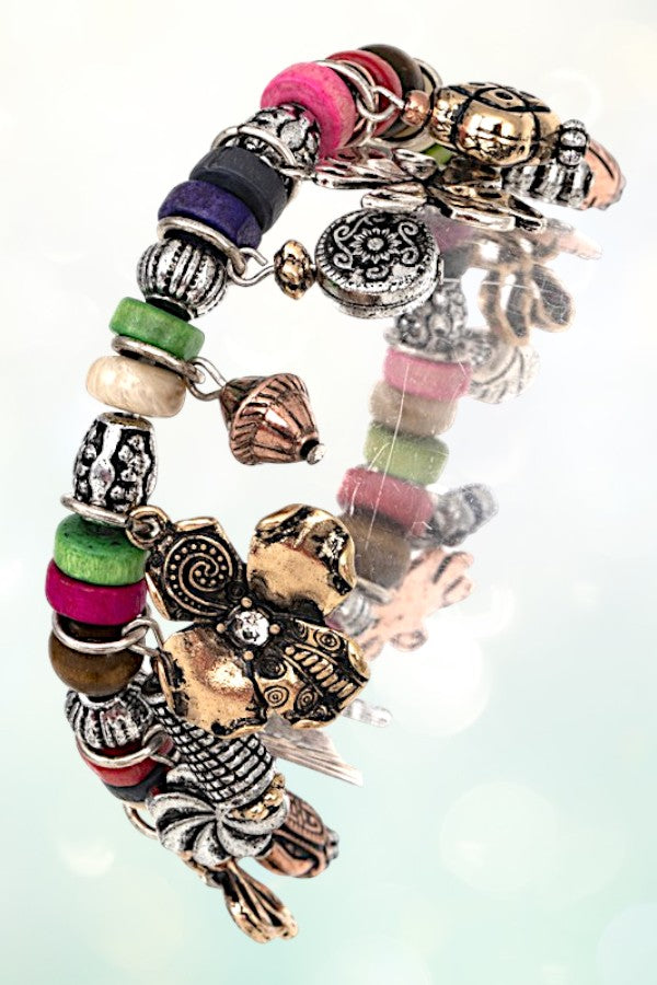 MULTI FLOWER CHARM BEAD BRACELET