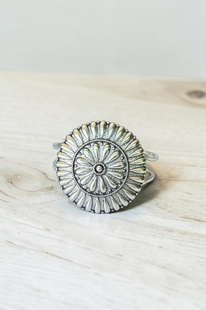WESTERN ROUND CONCHO HINGE BRACELET