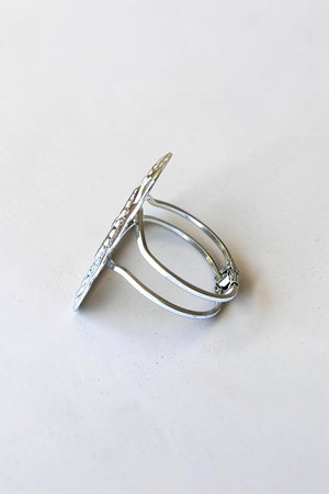 WESTERN RECTANGULAR CONCHO HINGE BRACELET
