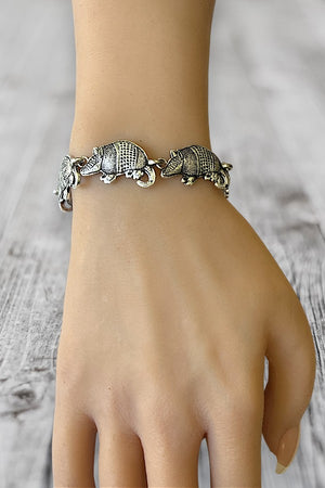 WESTERN ARMADILLO LINK BRACELET WITH MAGNETIC CLOSURE