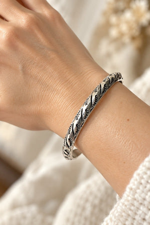 WESTERN DESIGN ETCHED CUFF BRACELET
