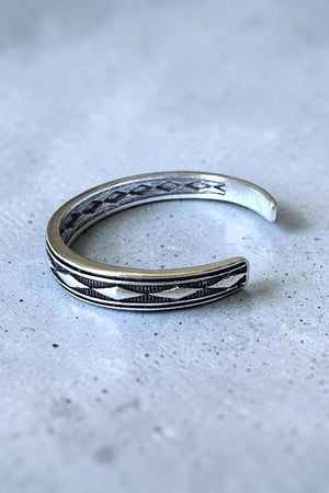 WESTERN PATTERN ETCHED CUFF BRACELET