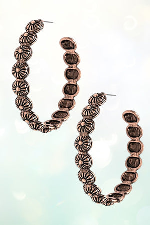 LARGE CONCHO DETAIL HOOP EARRING