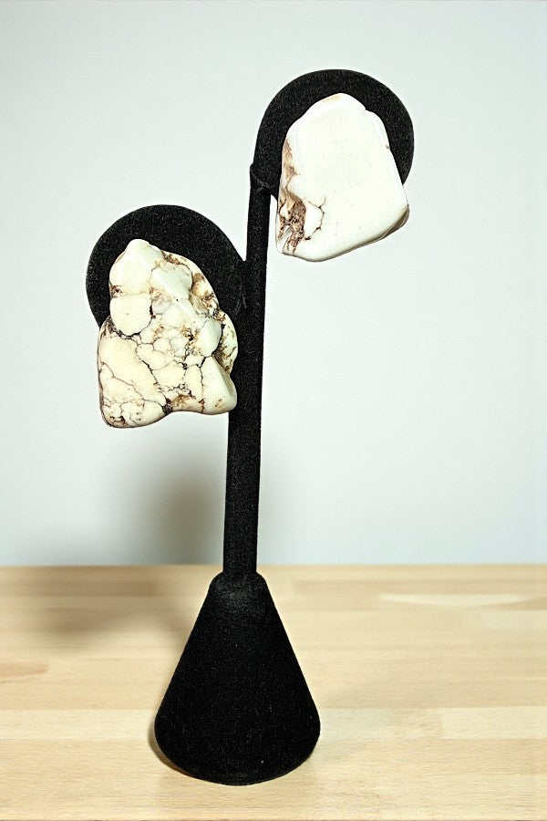 NUGGET GEMSTONE POST EARRING