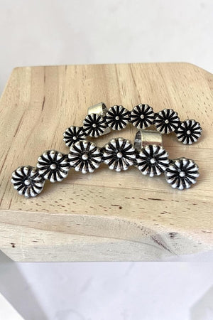 ETCHED FLOWER LINK EAR CUFF