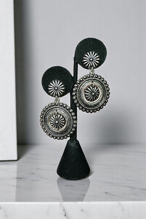 WESTERN ROUND CONCHO CUT OUT DANGLE EARRING