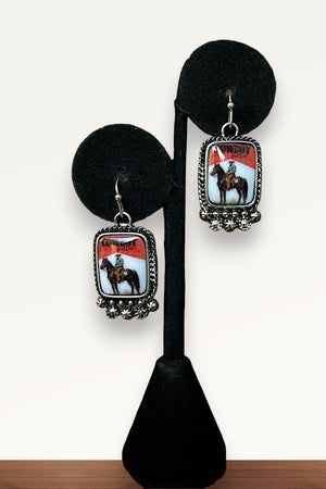 WESTERN COWBOY KILLER SMALL PORTRAIT ETCHED FRAME DANGLE EARRING