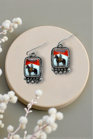 WESTERN COWBOY KILLER SMALL PORTRAIT ETCHED FRAME DANGLE EARRING