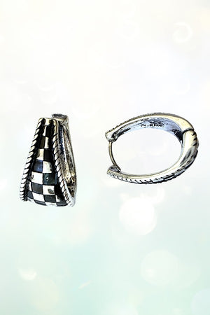 WESTERN CHECKERED BAND HOOP EARRING