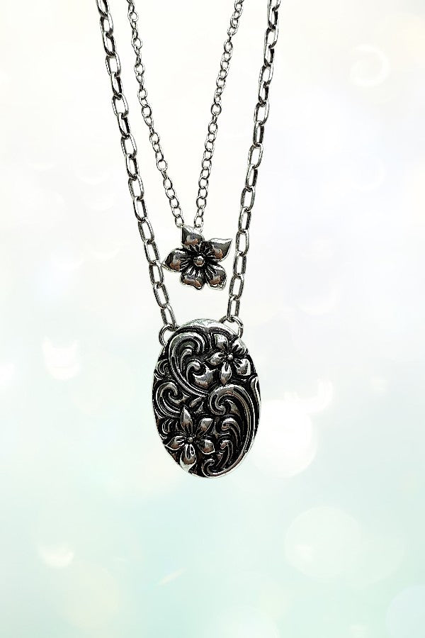 WESTERN LAYERED FLOWER CONCHO NECKLACE SET