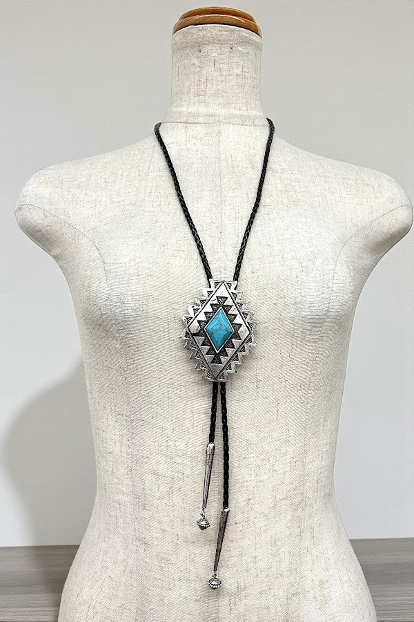 WESTERN TQ ACCENT DIAMOND CONCHO BOLO NECKLACE