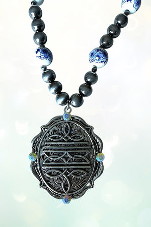 BOOT STITCH NAVAJO CERAMIC BALL BEAD NECKLACE