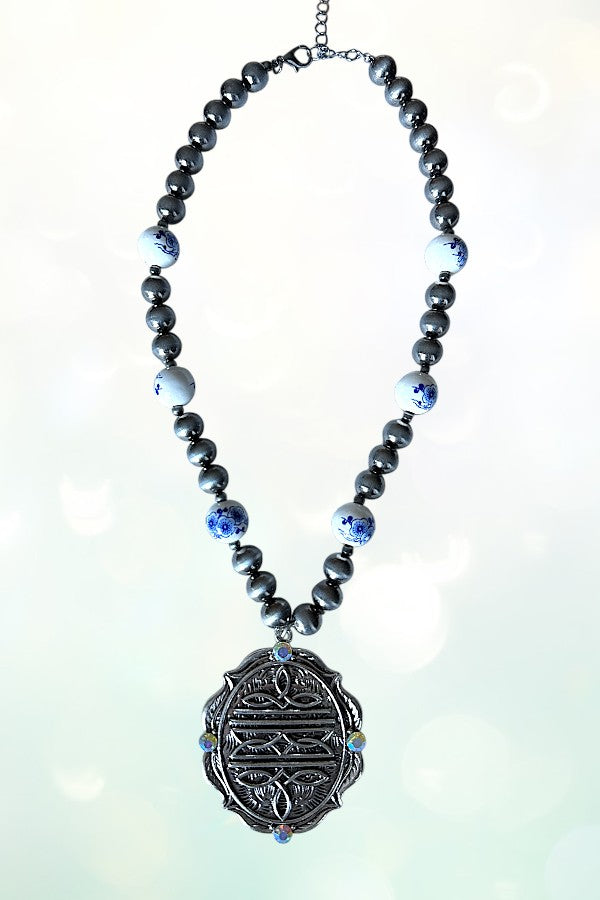 BOOT STITCH NAVAJO CERAMIC BALL BEAD NECKLACE