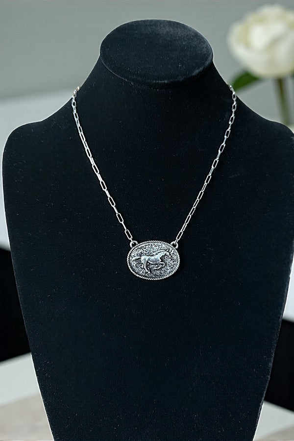 RUNNING HORSE ETCHED OVAL PENDANT NECKLACE