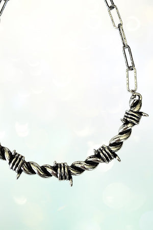 WESTERN THEME BARBED WIRE CHAIN NECKLACE