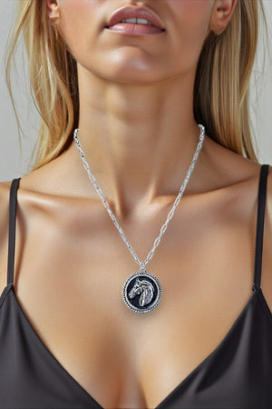 WESTERN HORSE HEAD BLACK ROUND PORTRAIT PENDANT NECKLACE