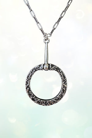 WESTERN ETCHED SNAFFLE BIT PENDANT CHAIN NECKLACE