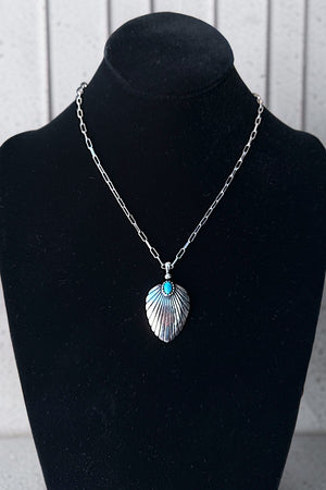 WESTERN TQ ACCENT CONCHO PENDANT CHAIN NECKLACE