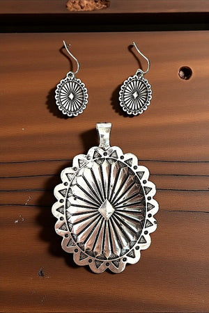 WESTERN CONCHO PENDANT EARRING SET